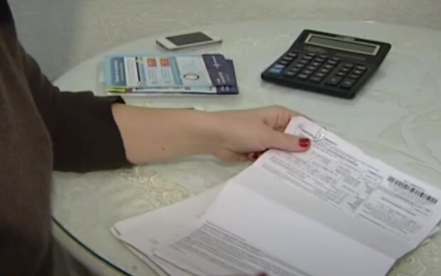 Придется затянуть пояса потуже: в НБУ дали прогноз, когда поднимут тарифы на газ, горячую воду и отопление