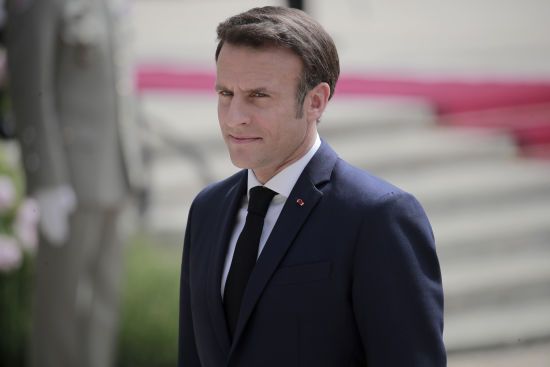 Макрон знову прокоментував можливу відправку військ до України