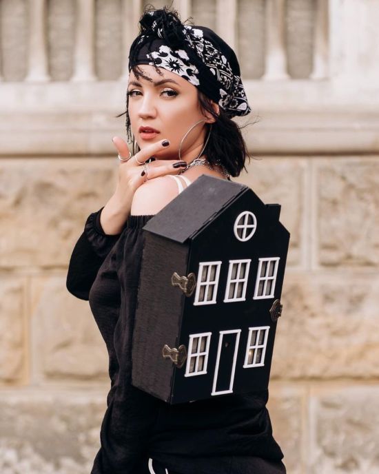 Оля Цибульська чесно розповіла про стосунки з батьками свого чоловіка