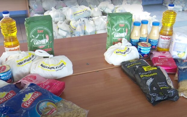 Гуманітарна допомога для кожного українця: безкоштовна їжа, ліки і не тільки