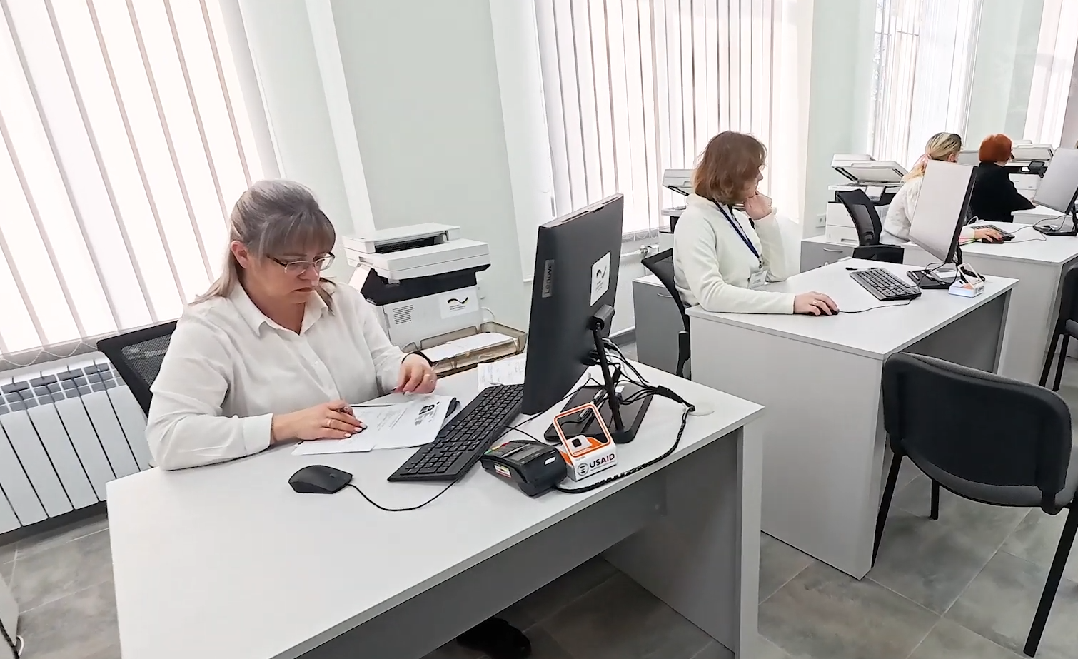 Робота для пенсіонерів у Чернігівській області: на яких посадах можна мати від 17 тисяч на місяць