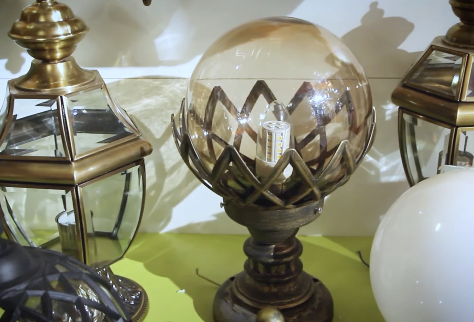 Графік відключення світла у Полтавській області на 12 листопада: кому доведеться провести 9 годин без електрики