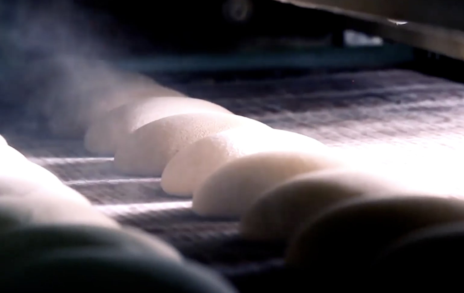 Дефіцит хліба в Харківській області: українці зіштовхнулися з проблемою