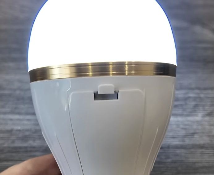 Графік відключення світла в Харківській області на 28 листопада: де саме не буде електрики більшу половину дня