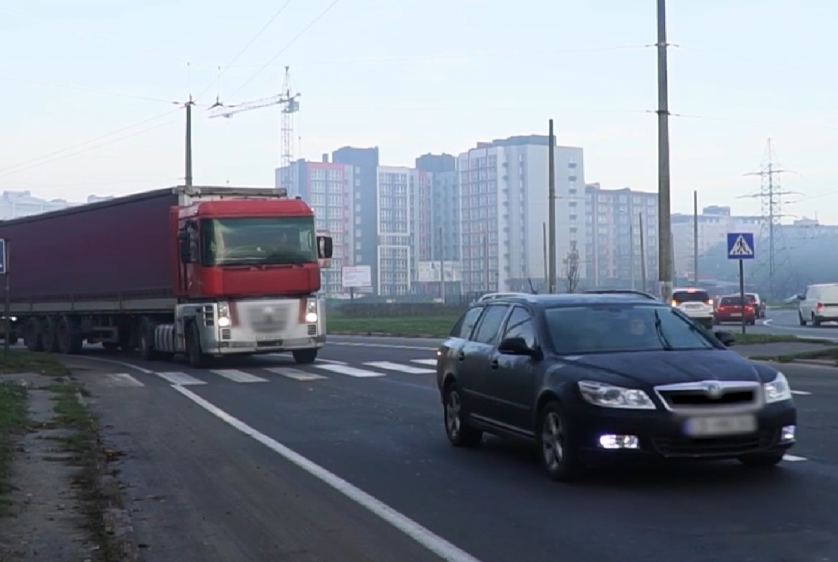 Обмеження руху транспорту в Києві: де та в які дні діятимуть нехручності