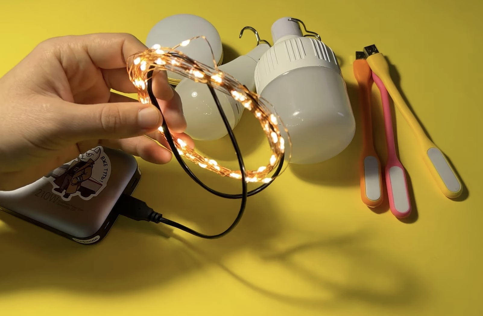 Графік відключення світла в Запоріжжі на 3 грудня: де 9 годин поспіль не буде електрики